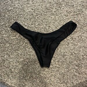 Cheeky bikini bottoms